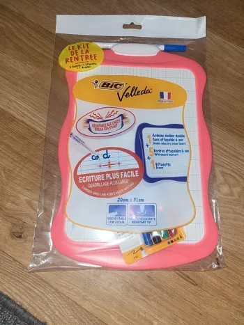 Ardoise velleda bic avec feutres