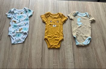 Lot de 3 body taille 3 mois
