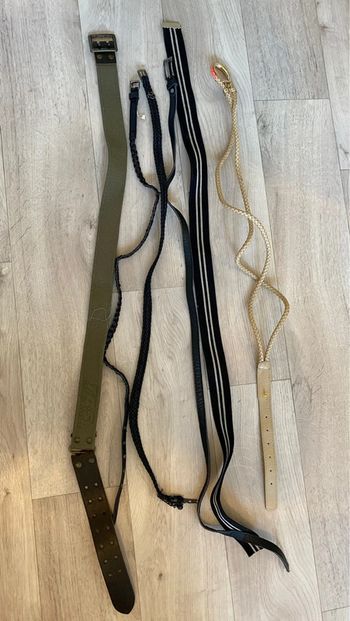 Lot de 6 ceinture en l’état