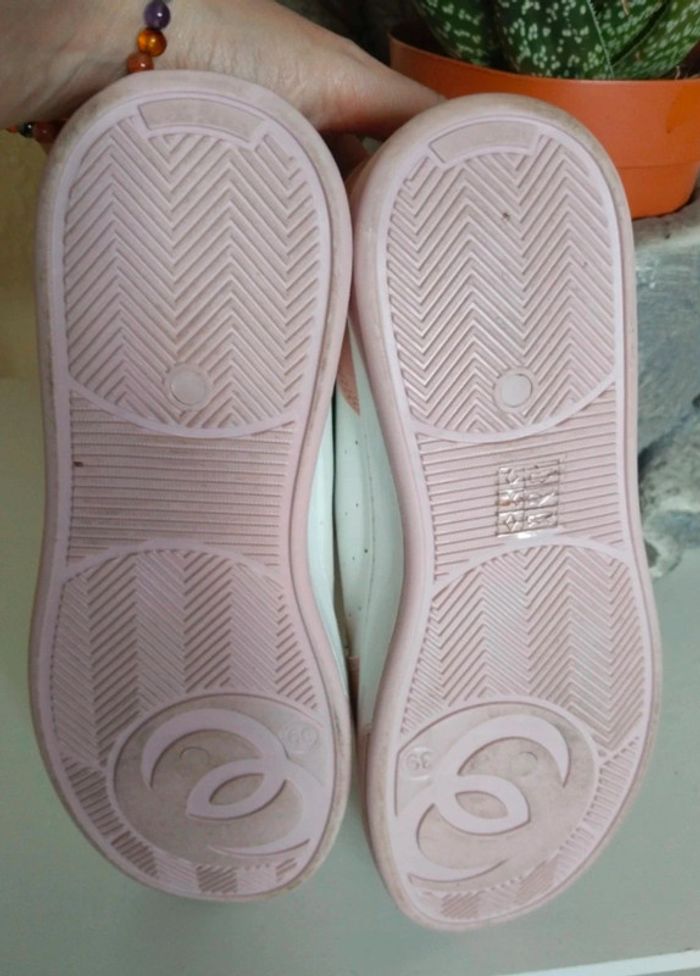 Baskets grosse semelle femme pointure 39 - photo numéro 9