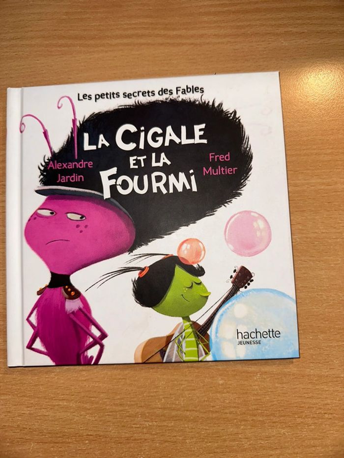 Livre enfant “La cigale et la fourmi” conte classique illustré