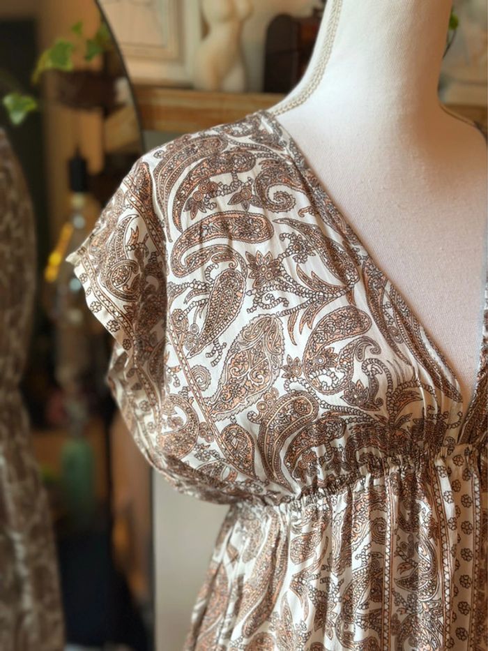 Belle robe longue motifs paisley fleuris taille U - Laraethnics - photo numéro 4