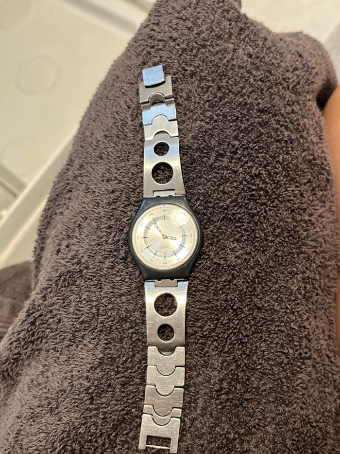 Montre collector swatch skin 1999 unisexe - photo numéro 9
