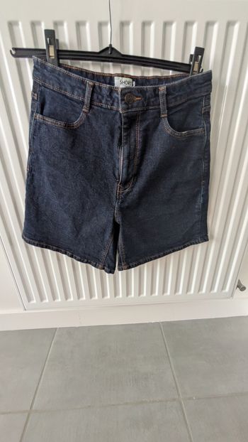 Short jean