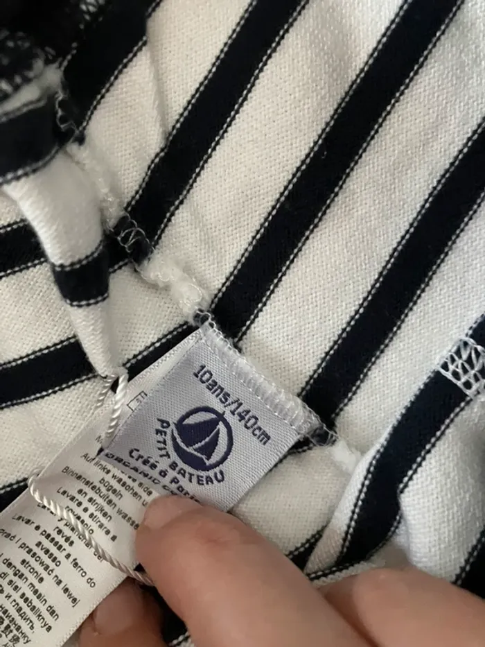 Short bleu blanc petit bateau 10 ans - photo numéro 3