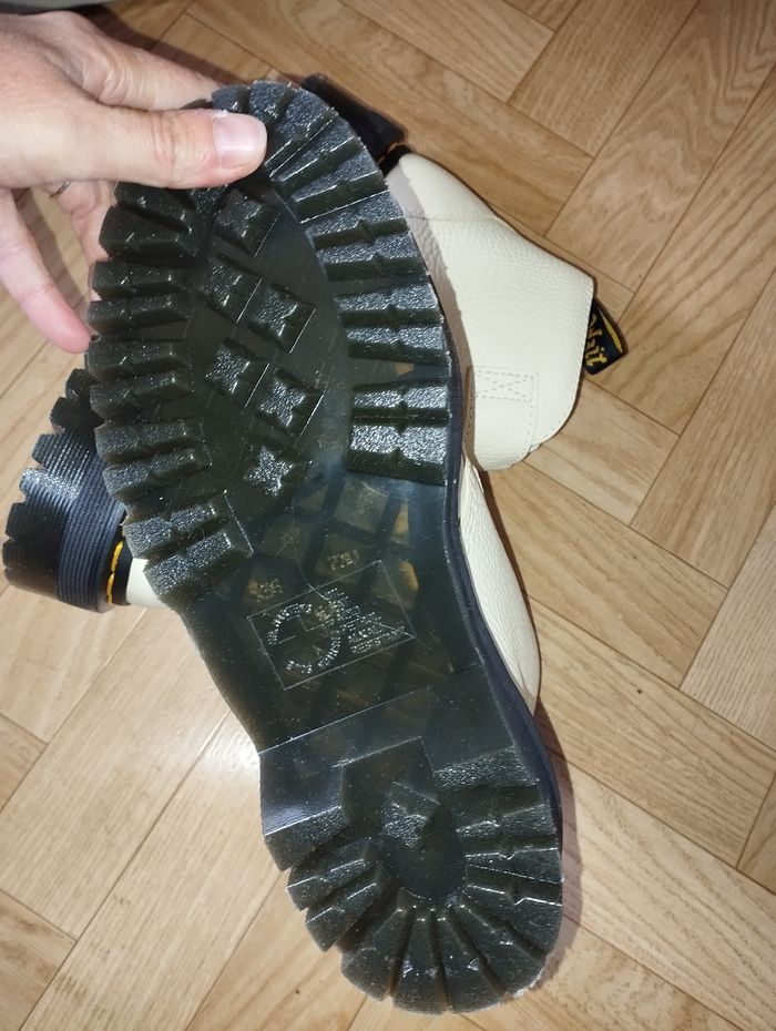 Dr Martens devon Heart taille 38 neuves - photo numéro 3