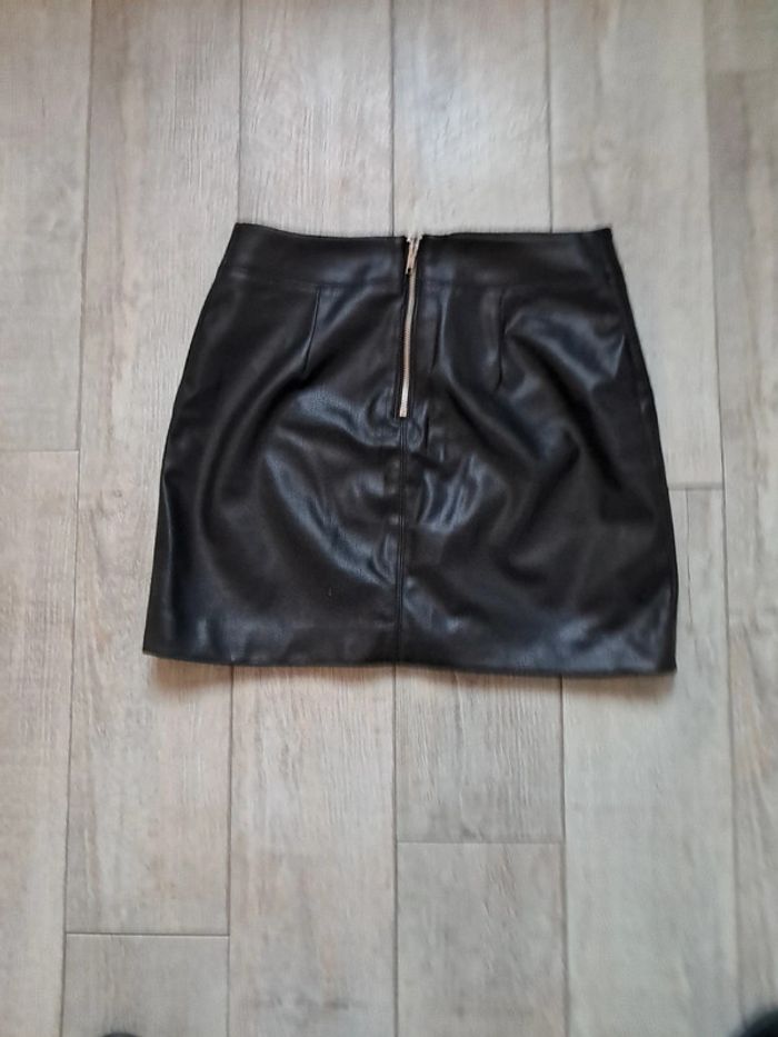 Mini jupe effet cuir - photo numéro 3