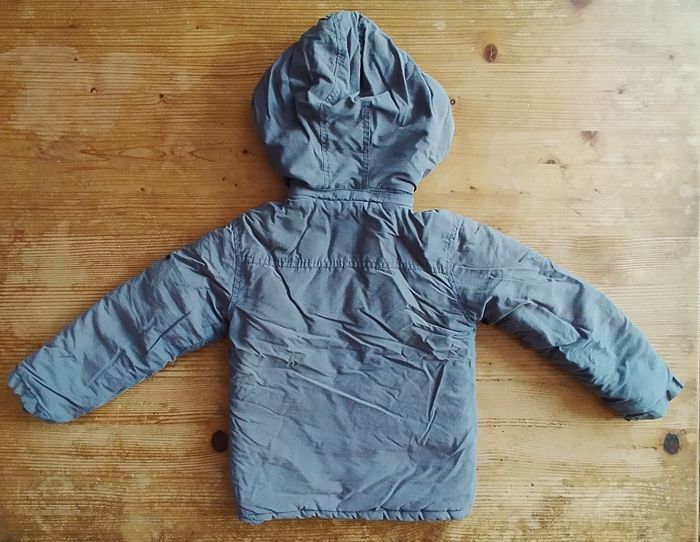 Blouson enfant - taille 4 ans - capuche amovible - hiver - photo numéro 2
