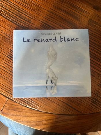 Livre : le renard blanc