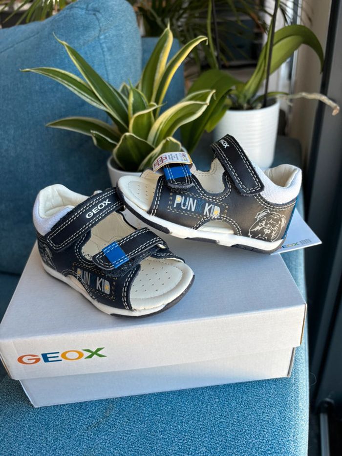 Chaussures semi ouvertes Geox 20