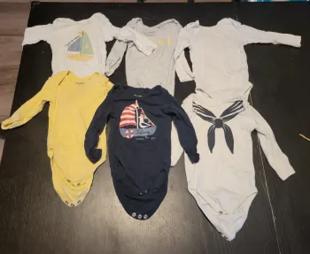 Lot de 6 bodies 6 mois