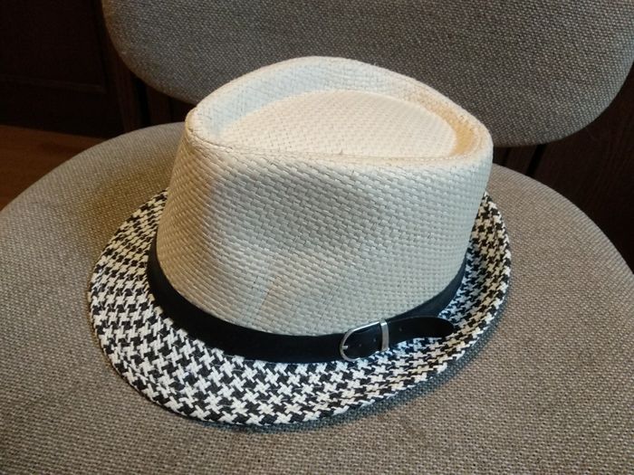 Chapeau taille 58
