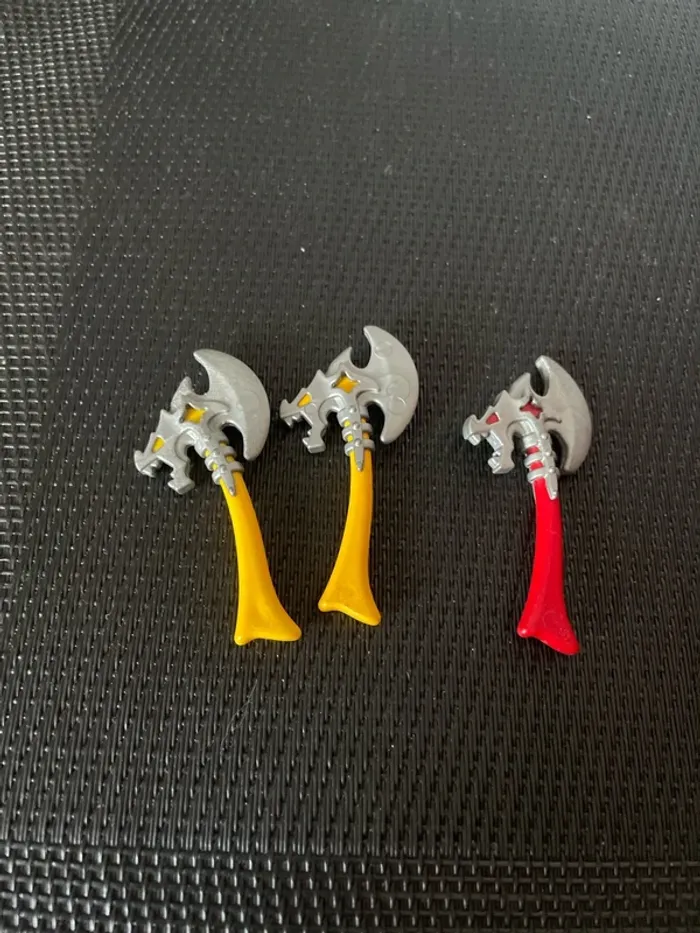 Playmobil lot 3 haches chevaliers du dragon rouge 4768 5168 4835 4837 4838 5243 5409 moyen âge - photo numéro 2