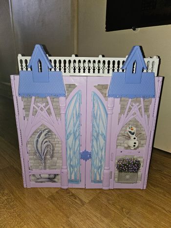 Château elsa barbie