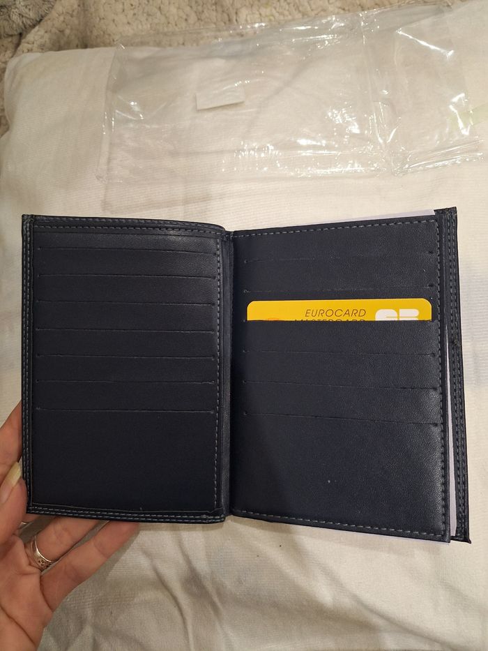 Porte feuille - photo numéro 2