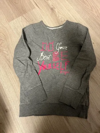 Pull gris