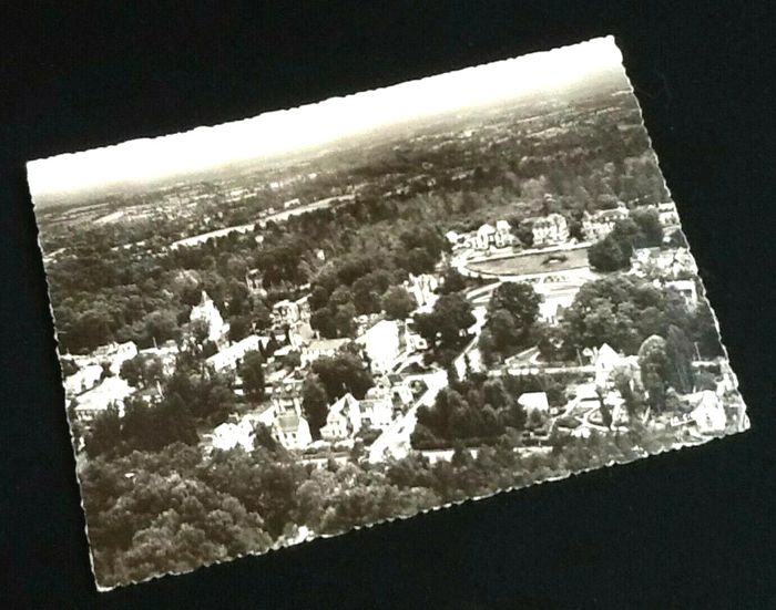 Carte postale ancienne Bagnoles-de-l' Orne (Orne) Vue aérienne - photo numéro 4