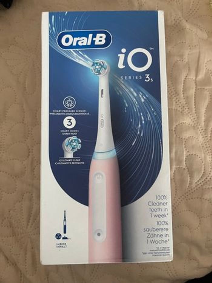 Brosse à dents Oral b iO série 3i Rose - photo numéro 2