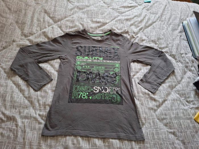 tee shirt c&a 13/14 ans