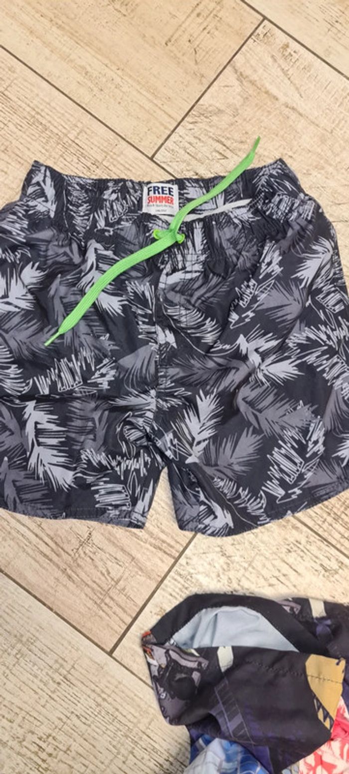 Short de bain 146/152