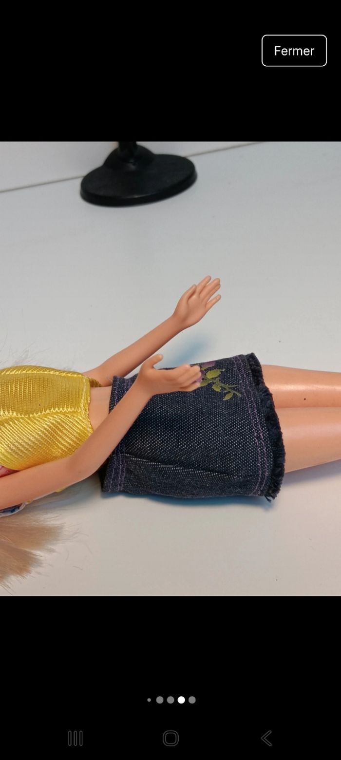 Poupée  barbie mattel ensemble bleu et jaune   tête 1998 corp 1999.
Poupée et ensemble compris - photo numéro 9