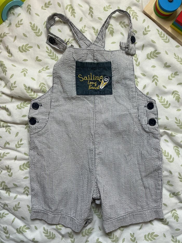 salopette short légère rayé gris et blanc 18/24 mois pressions entre les jambes 1.2.3 go - photo numéro 3