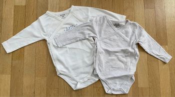 Lot de 2 Bodies manches longues coton kiabi 6 mois