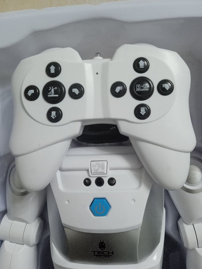 Robot avec télécommande plusieurs combinaisons - photo numéro 3