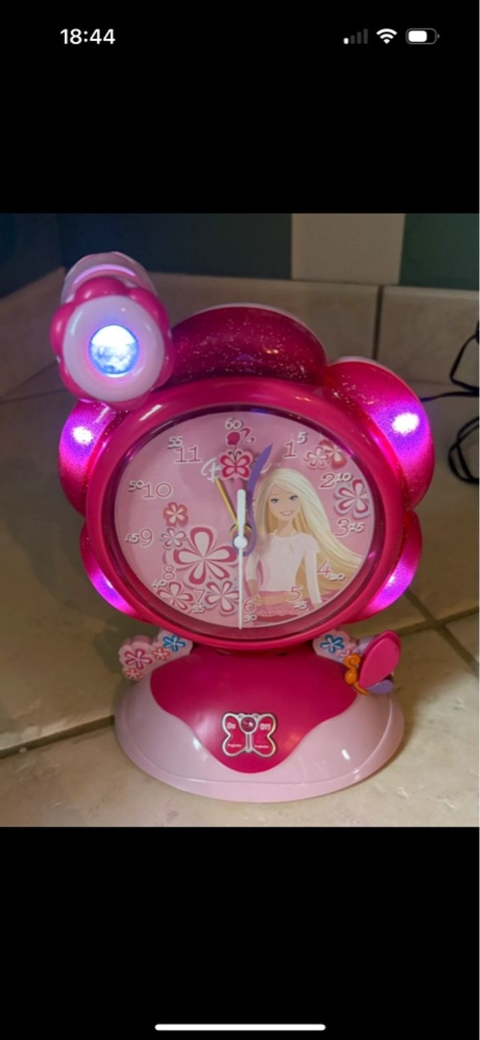 Radio réveil Barbie avec veilleuse - photo numéro 9