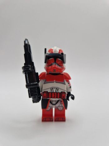 Figurine type lego Commandant clone Thorn star wars
