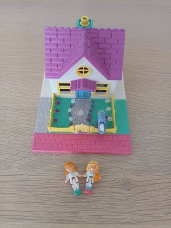 Polly Pocket Cosy Cottage
