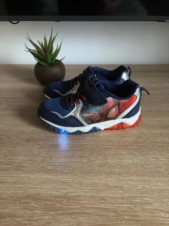 Basket lumière spider man gémo taille 30