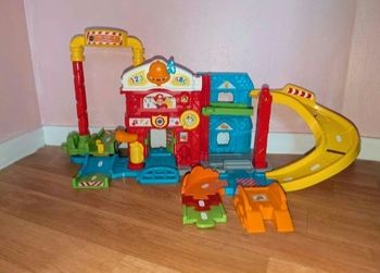 Garage caserne de pompier tut tut bolide 