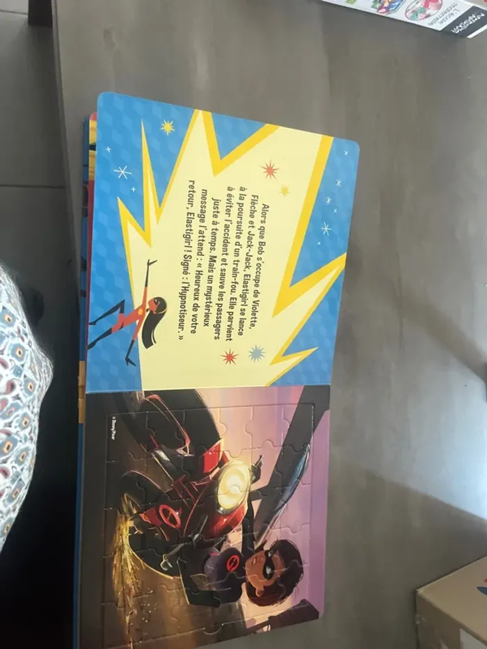 Livre puzzle Les indestructibles - photo numéro 3