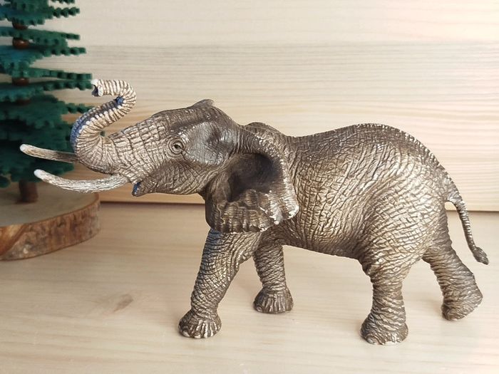 Schleich éléphant d'Afrique Figurine Animal de la savane - photo numéro 3