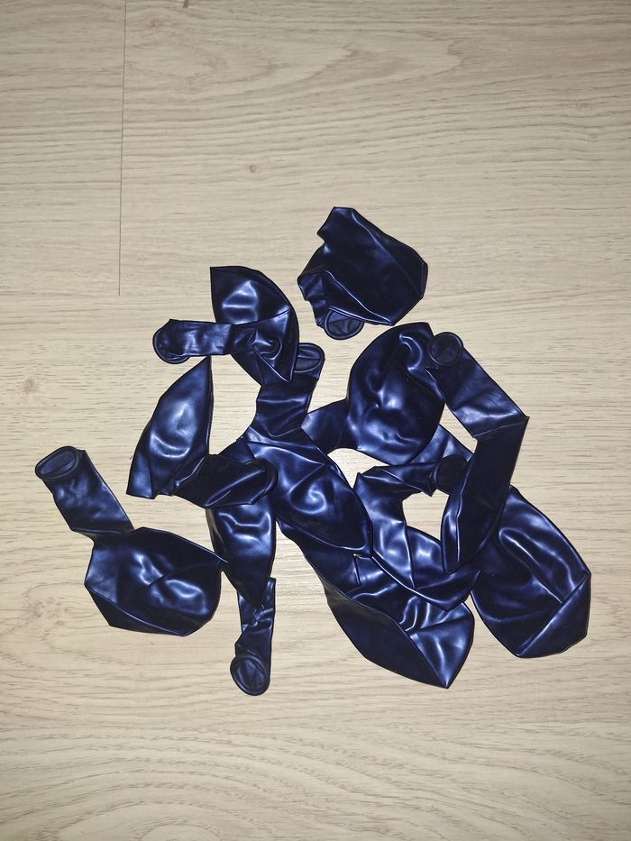11 ballons bleu nuit neuf