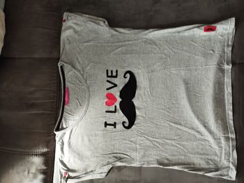 T-shirt nuit moustache