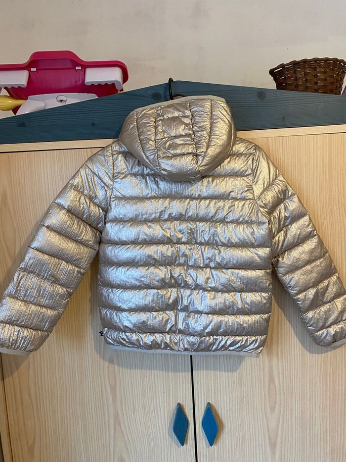 Doudoune or Okaïdi 10 ans  8€ - photo numéro 2