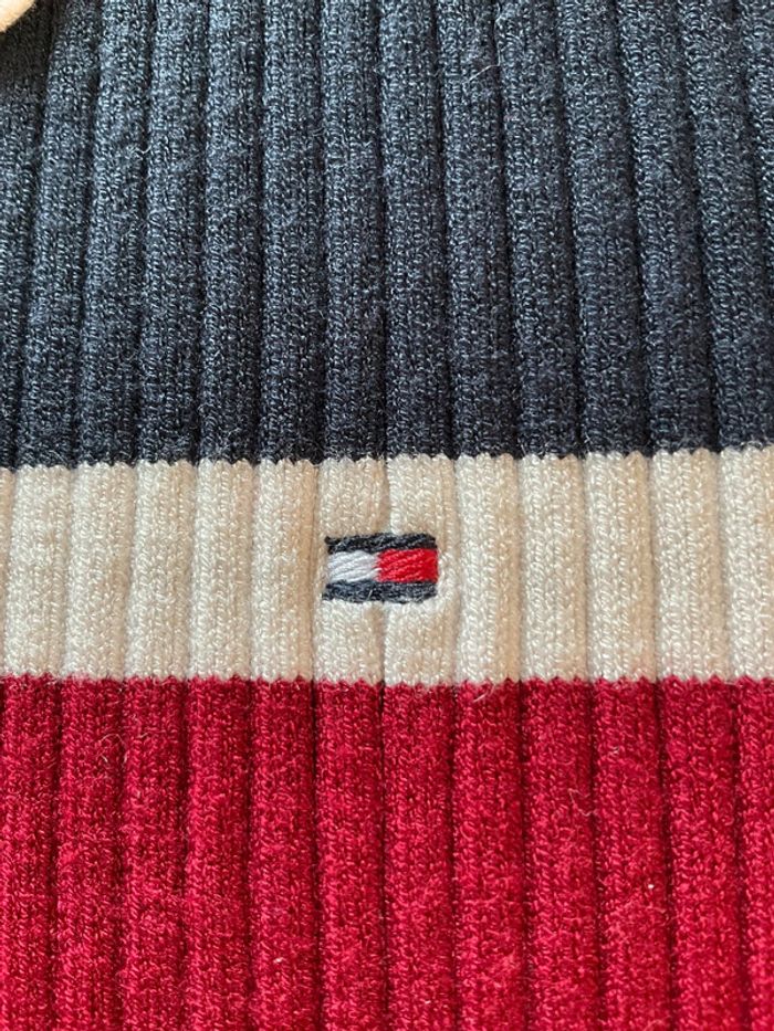 Robe côtelée manches courtes prêt du corps rayée marine et bordeaux Tommy Hilfiger taille L 028 - photo numéro 4