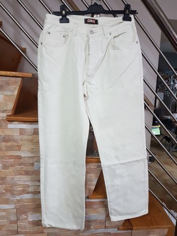 Pantalon blanc. Taille 42.