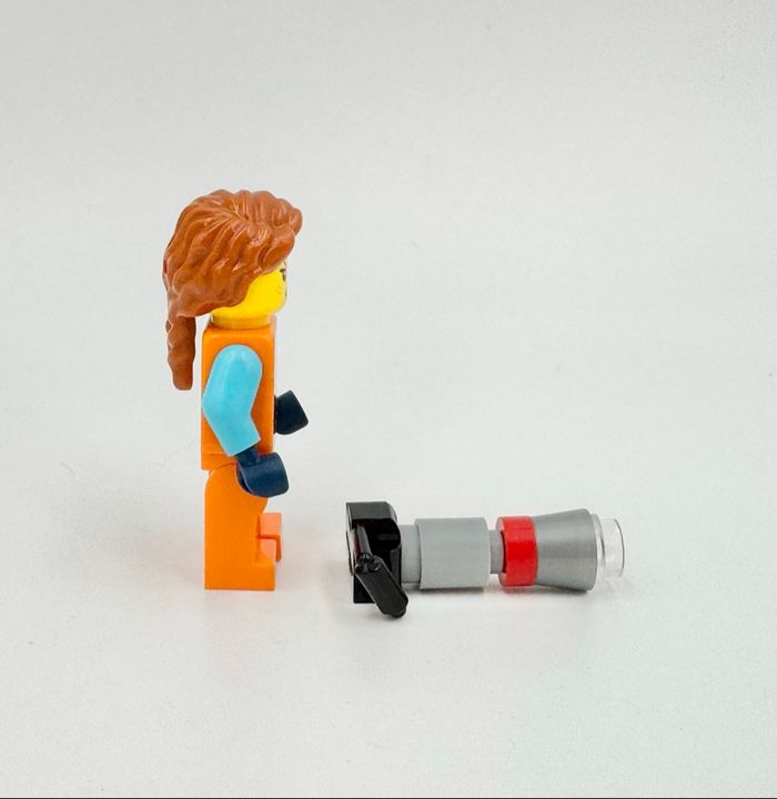 Lego Figurines City : Arctique, Femme (visage double expression) Photographe - NEUF - photo numéro 9