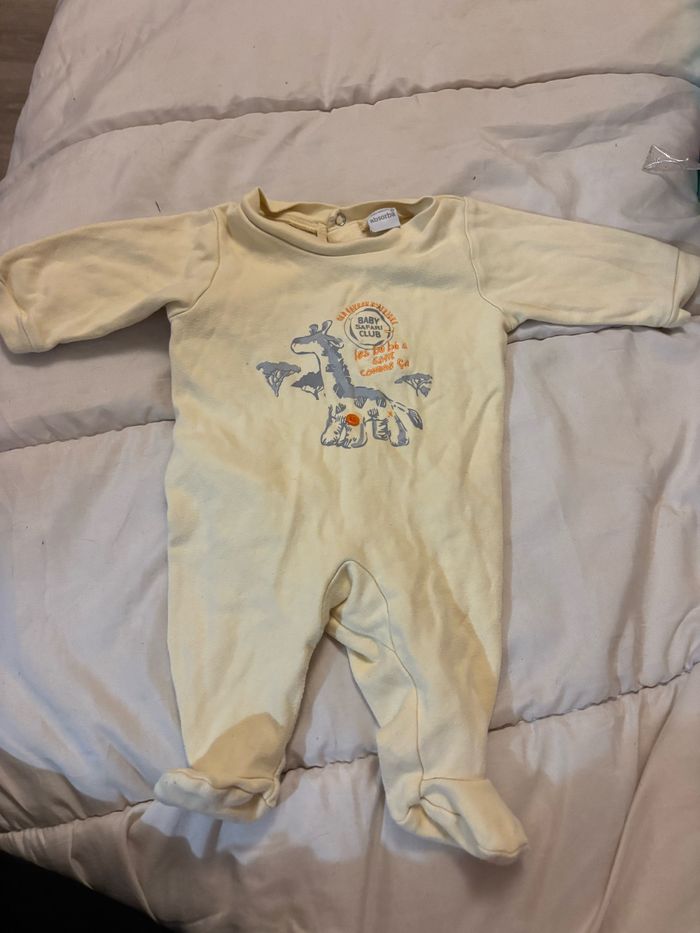 Lot pyjamas 1 mois - photo numéro 3