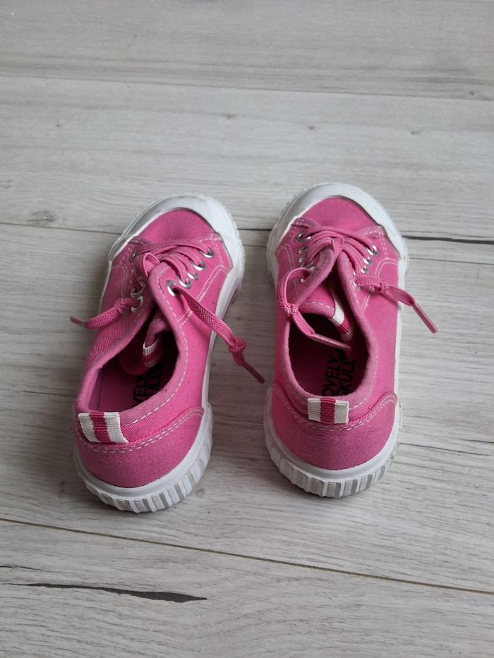 Chaussures fille type baskets rose pointure 28 à lacets élastiques - photo numéro 4