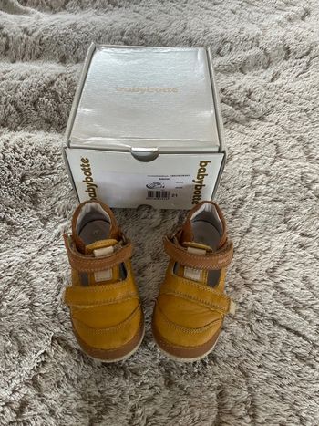 Bottillon chaussure cuir babybotte snow