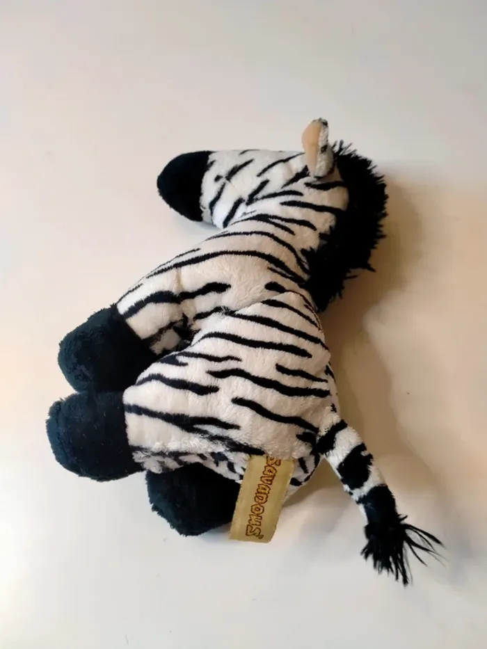 Peluches Zèbre rayé tout doux - photo numéro 4