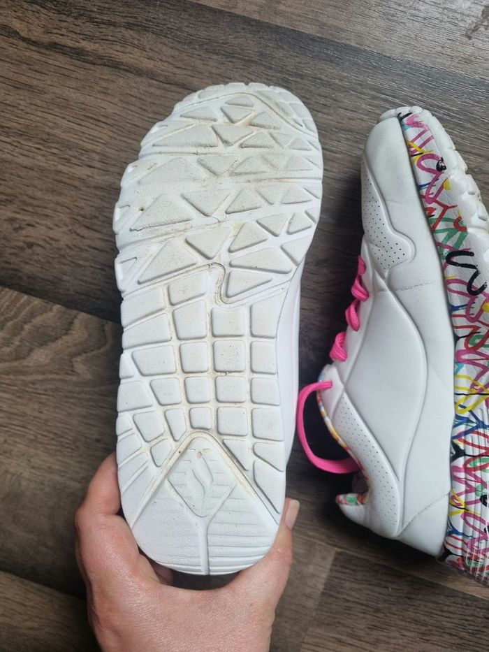 Sketchers Uno Lite blanches et multicolores. Fille. Taille 35 - photo numéro 4