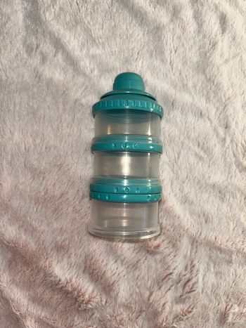 Boîte doseuse pour lait bébé 