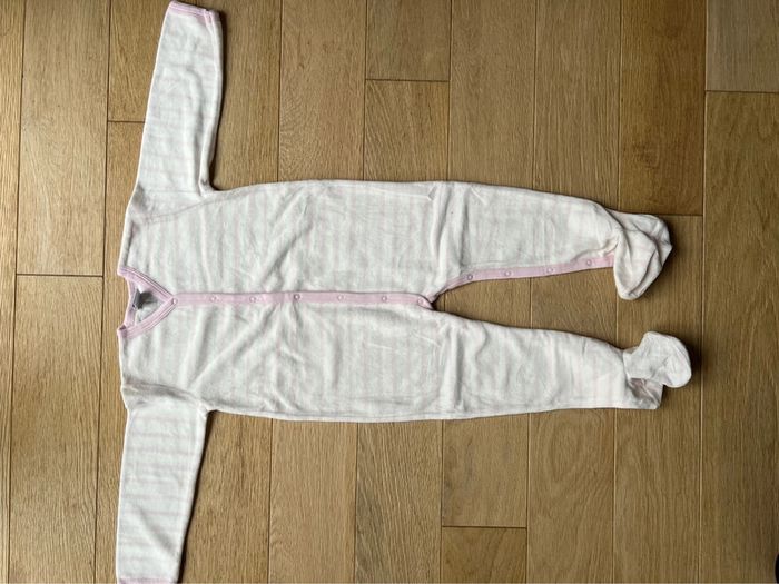 Vends lot de 2 pyjamas velours petit bateau 36 mois neuf sans étiquette - photo numéro 4