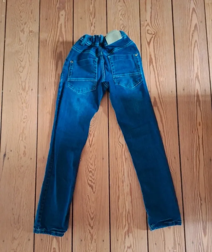 Jeans 10 ans - photo numéro 2