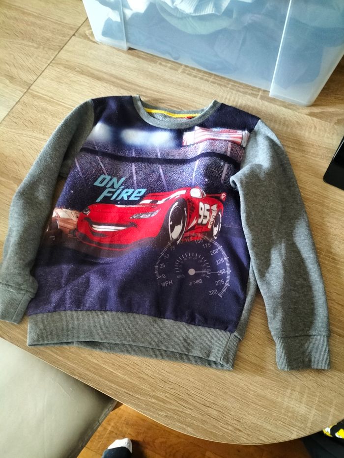 Pull cars